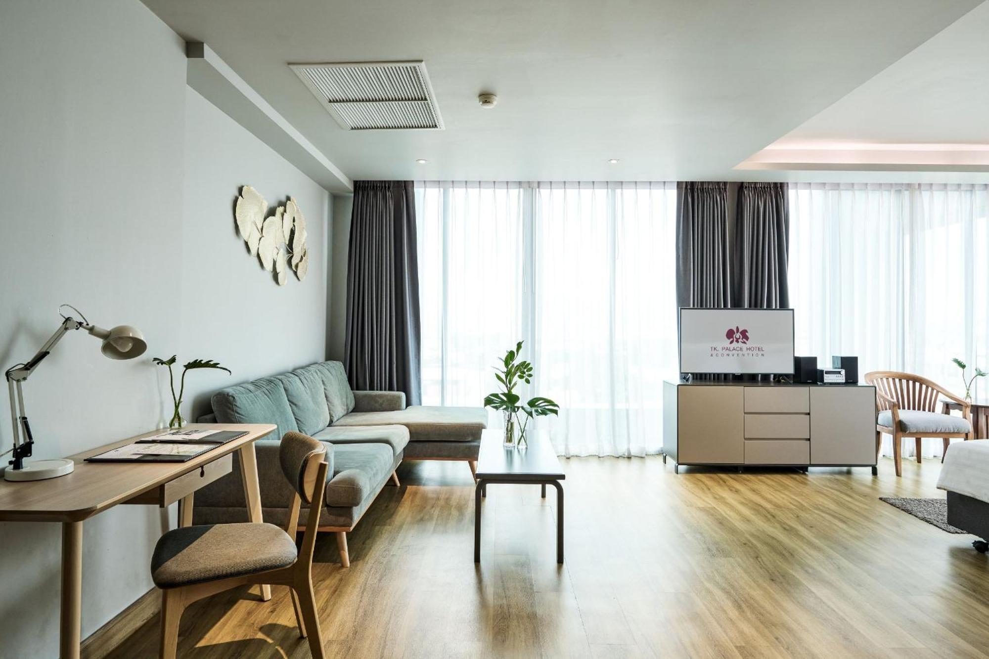 Tk Palace Hotel & Convention Bangkok Ngoại thất bức ảnh